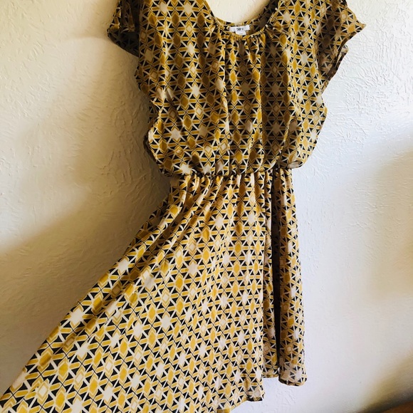 3/$12 Mid Century Style Geometric Pattern Dress Size Small - Picture 3 of 4